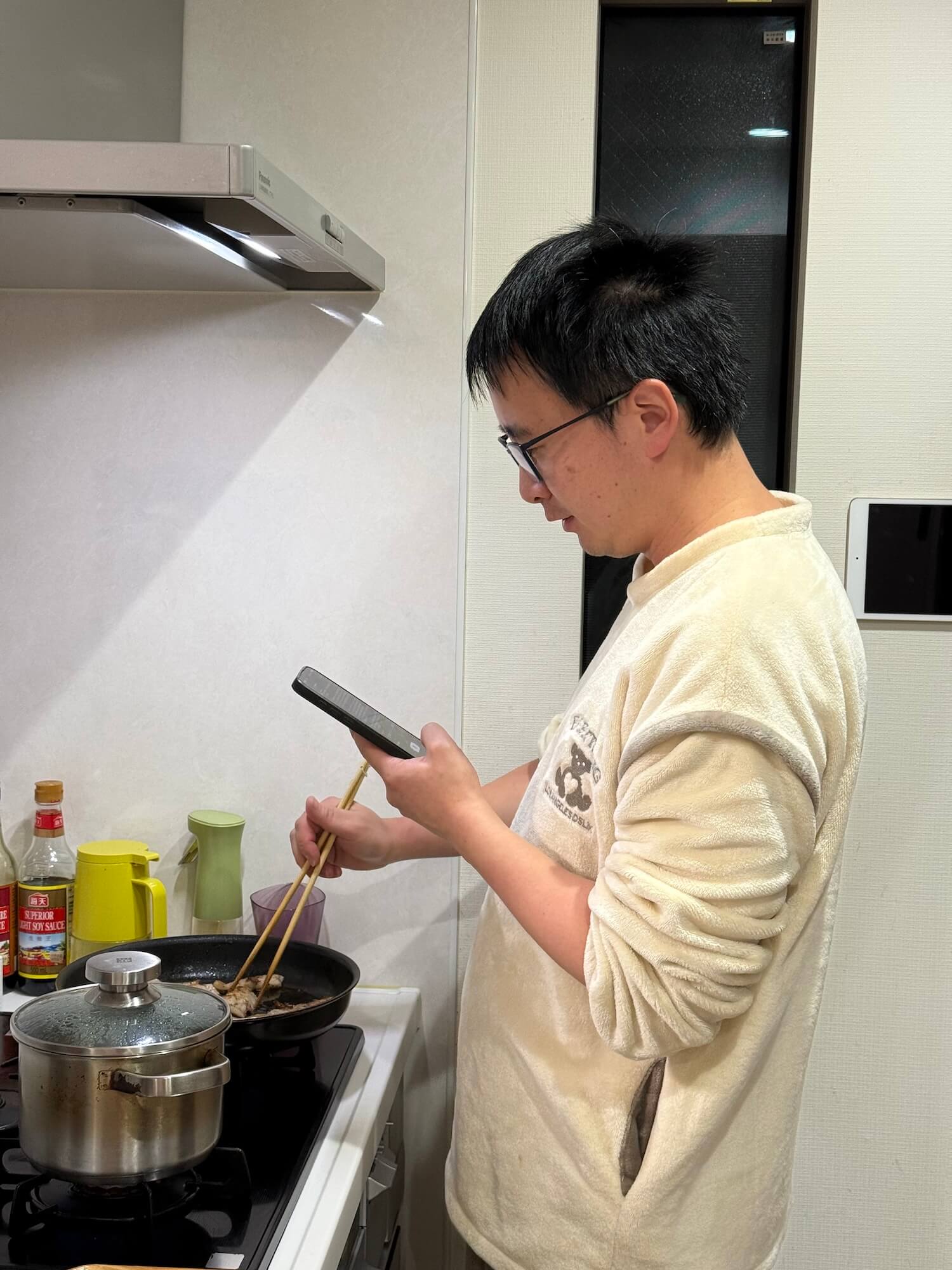 AI 从办公桌渗透到厨房